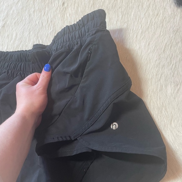 HeyNuts Stride Running Shorts Side Pocket Workout Shorts with Liner 4'' - Picture 3 of 8